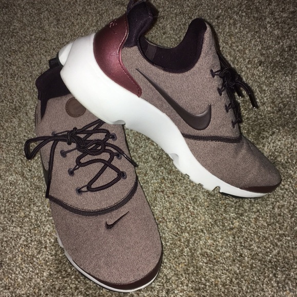 le scarpe nike donne presto ultra se dimensioni 10 inserisce poshmark le scarpe nike donne presto ultra se dimensioni 10 inserisce poshmark